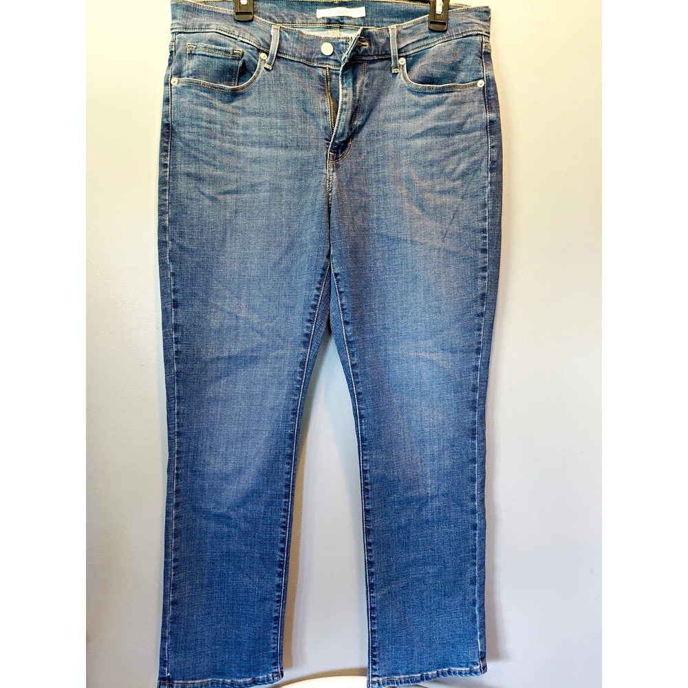 99-Levi's Classic Straight Women's Jeans 31 Medium Wash Blue Denim 5-Pocket